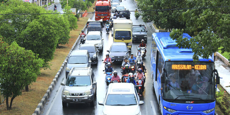 Analisis Rumoh Data: Tren Peningkatan Penggunaan Transportasi Publik di Banda Aceh Pasca-Idulfitri 2025