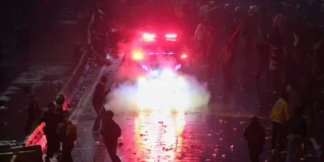 Analisis Komprehensif Dampak Ekonomi Gelombang Demonstrasi di Indonesia Akhir Agustus 2025