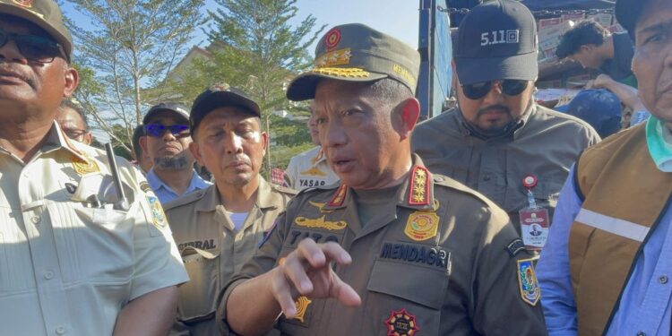 Aceh Gelap Akibat Banjir, Mendagri Tito Janjikan Listrik Pulih dalam 7 Hari