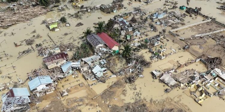 Bencana Ekologis “Buatan”? PPATK Didesak Telusuri Rekening Pejabat Kehutanan & Perizinan Aceh